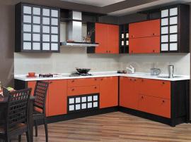 Кухня на заказ оранжевая в японском стиле с перегородками из массива