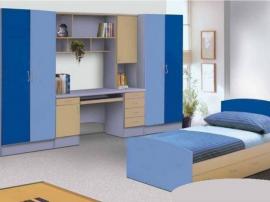 Простая мебель для детской комнаты голубого цвета
