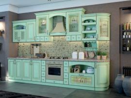 Восточная Италия - кухня в восточном стиле с зелеными фасадами
