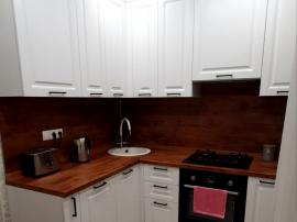 Белая угловая кухня на заказ