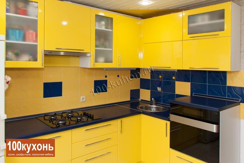 Кухня с желтым глянцевым фасадом МДФ пленка
