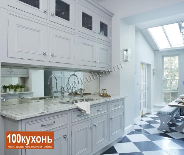 Серый классический кухонный гарнитур