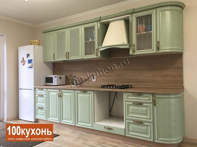 Прямая кухня в массиве ясеня в классическом стиле Милана