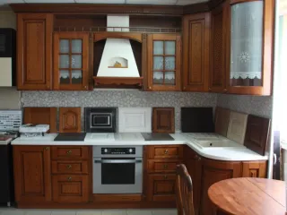 Кухня Савона из массива ясеня для любителей настоящей классики