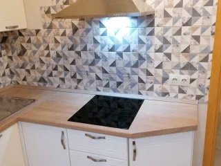 Зона готовки с отдельной вытяжкой