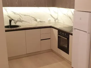 Сочетание стеновой и столешницы