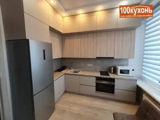 Мебель трехуровневая цвета капучино